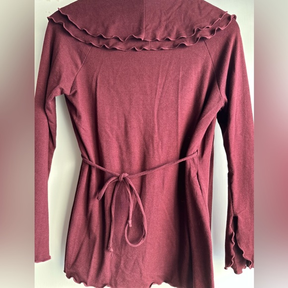 JW Maternity Top - Picture 2 of 4